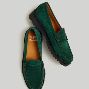 New in box Maxwell men's loafer size 10.5